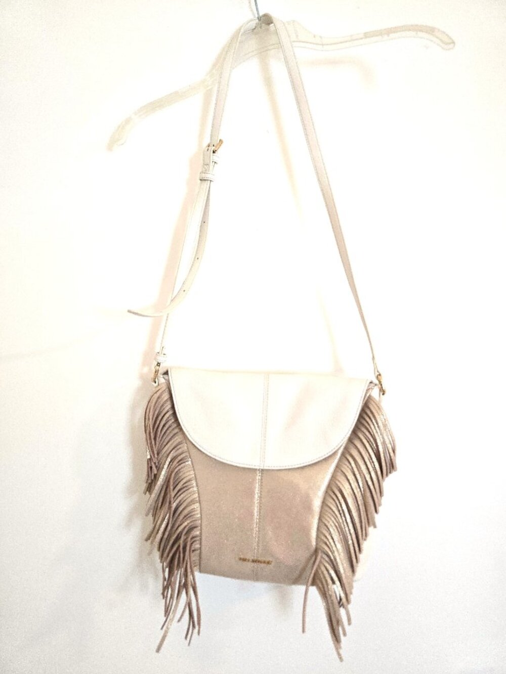 NWT Vera Bradley Fringed Meredith Crossbody White & Gold Metallic Leather Bag